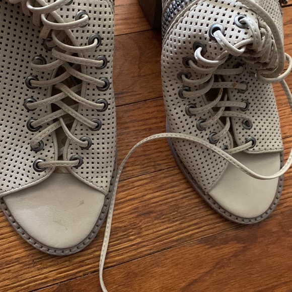 Dolce Vita booties peep 8.5 lace up - Picture 2 of 6